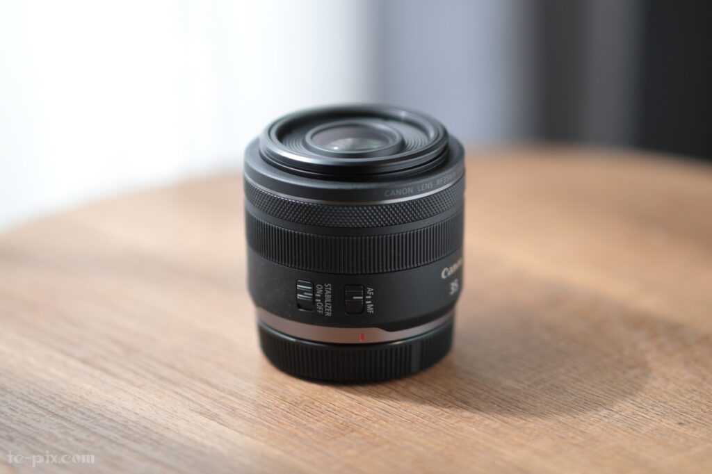 RF35mm F1.8 MACRO IS STMスイッチ類